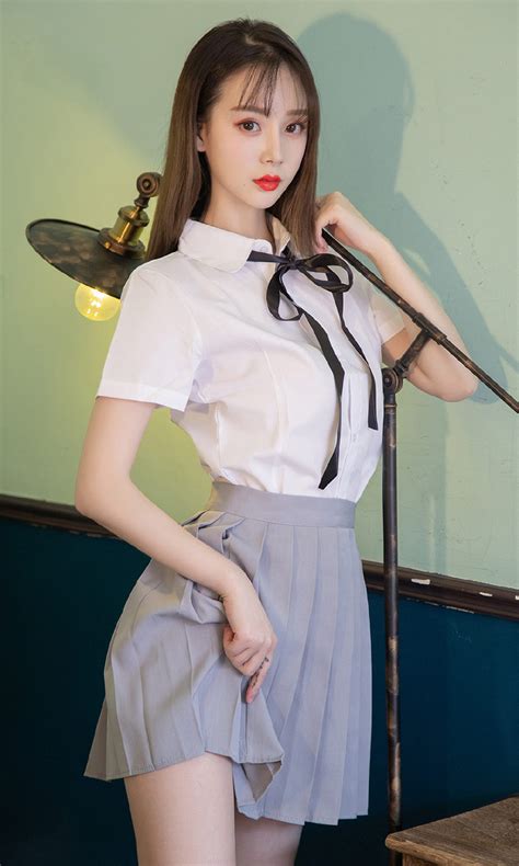 缺席若塔葬礼！C罗弥补遗憾：参加若塔纪念仪式慰问家人+献奖杯